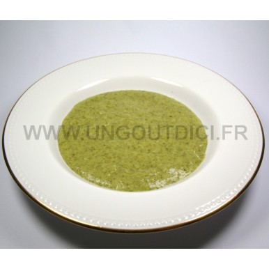 Soupe de fanes de radis
